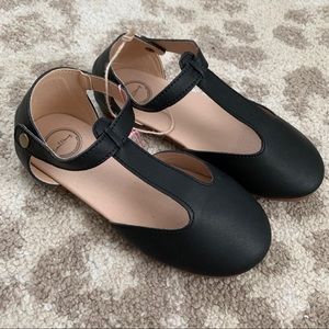 Girls black Mary Jane shoes - size 1